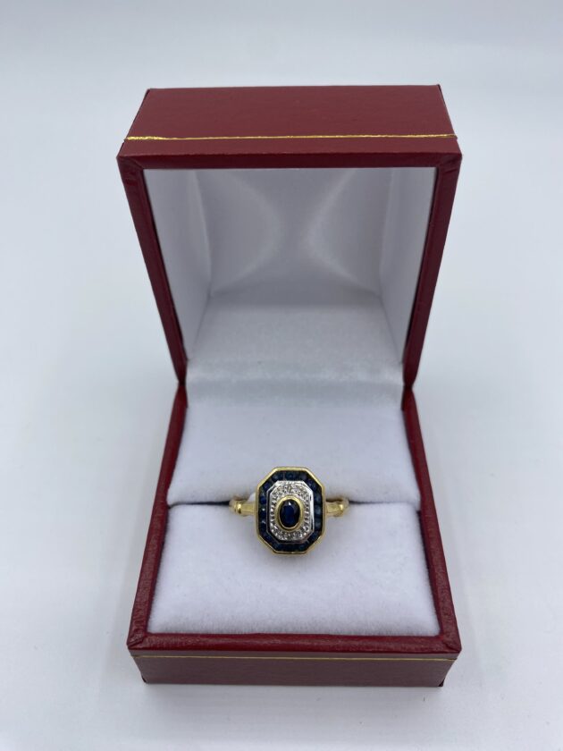 Bague-art-deco-or-jaune-saphir-et-diamants