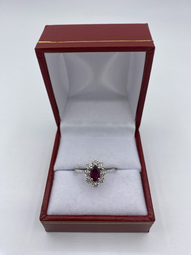 Bague en or 750 2 tons avec une perle centrale