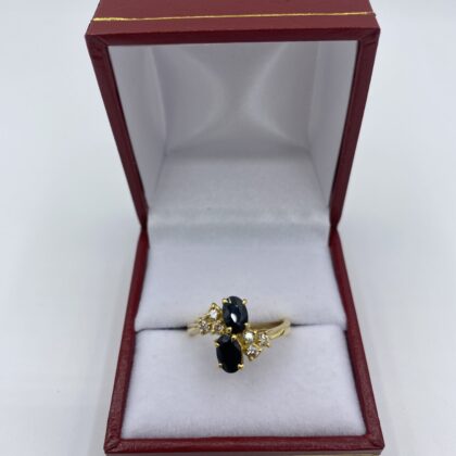 Bague-or-jaune-2-saphirs-et-6-diamants
