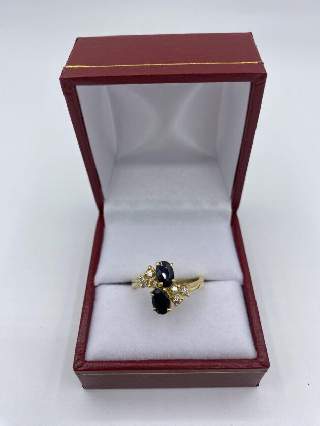 Bague-or-jaune-2-saphirs-et-6-diamants
