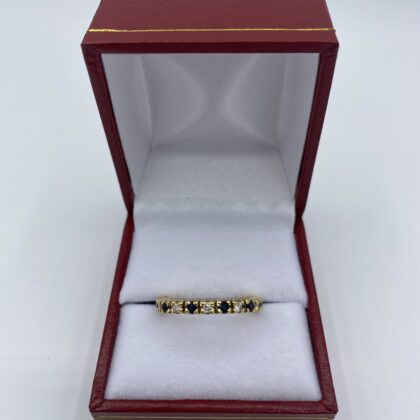 Bague-type-alliance-tour-complet-saphir-diamants