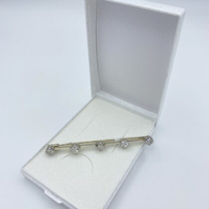 Broche-or-blanc-et-5-diamants