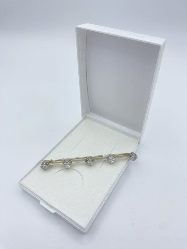 Broche-or-blanc-et-5-diamants