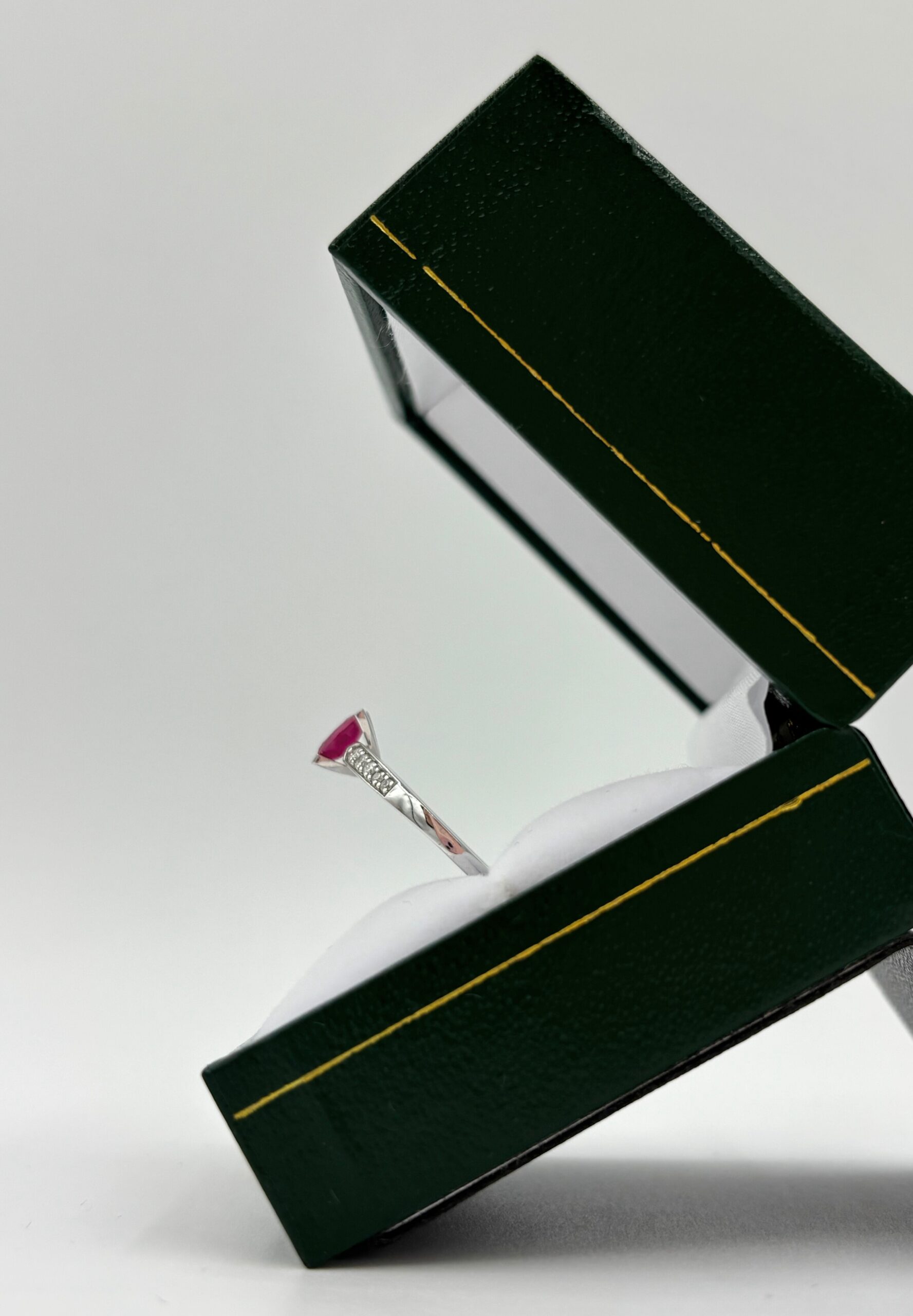 Solitaire or blanc rubis – Image 2