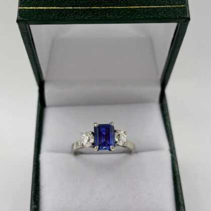 Solitaire saphir