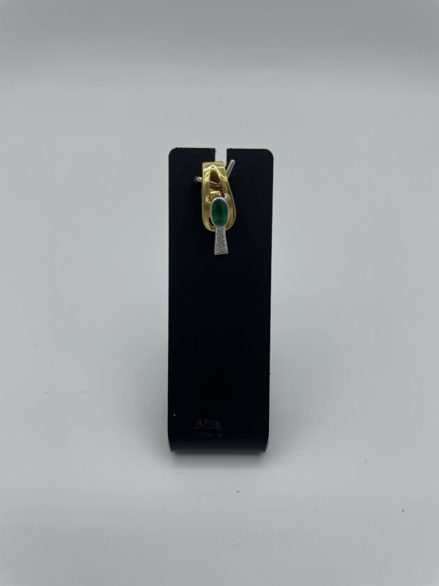 Pendentif-en-or-2-tons-emeraude-sertie-clos