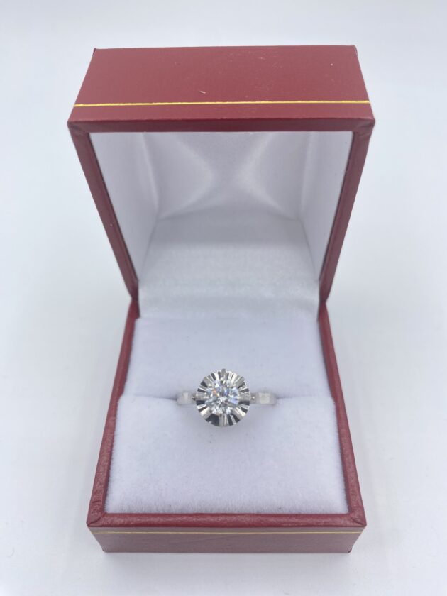 Soliraire-or-blanc-diamant