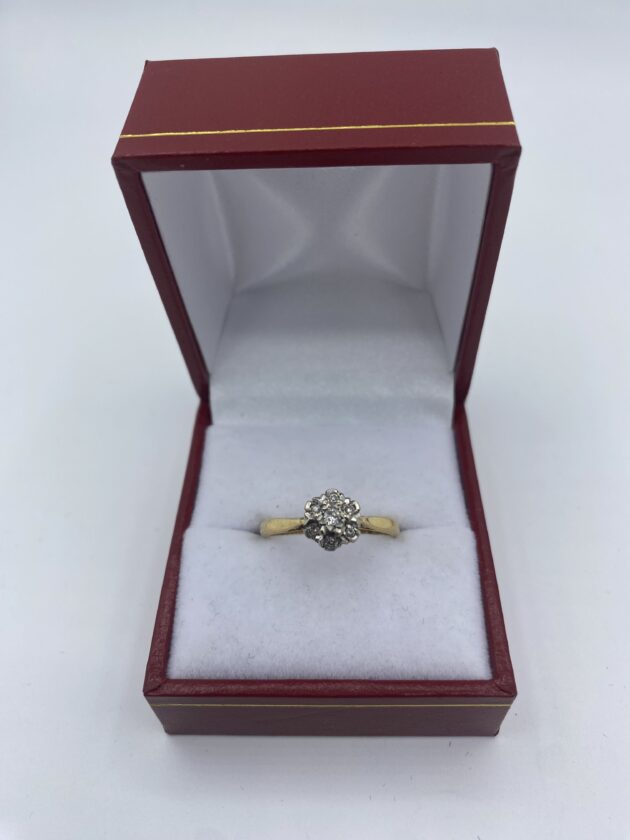 Bague-fleur-or-jaune-et-blanc-et-7-diamants