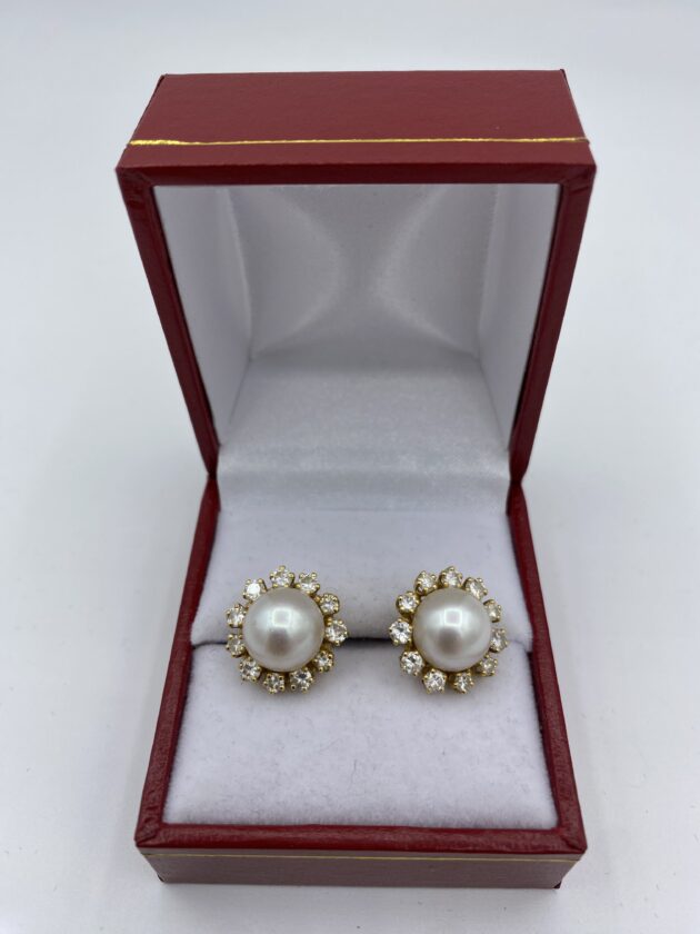 Boucles-doreilles-perle-de-culture-sertie-de-diamants