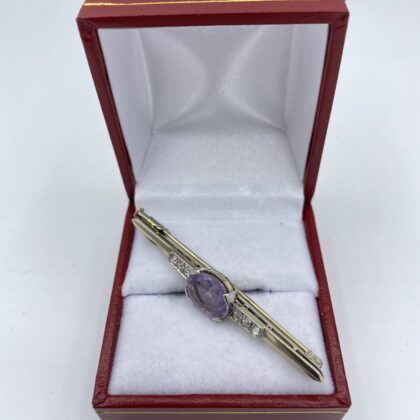 Broche-or-blanc-amethyste-et-diamants