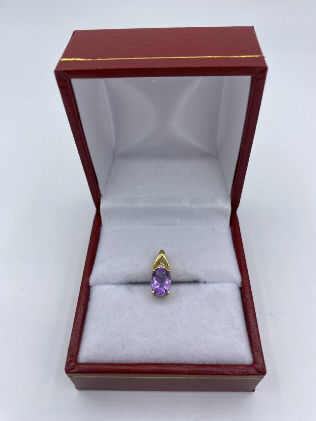 Pendentif-or-jaune-diamant-et-amethyste