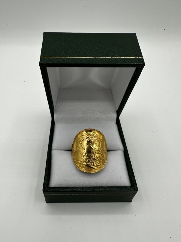 Bague-souverain-tuile