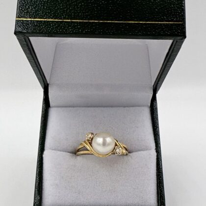 Bague Perle de culture et diamants