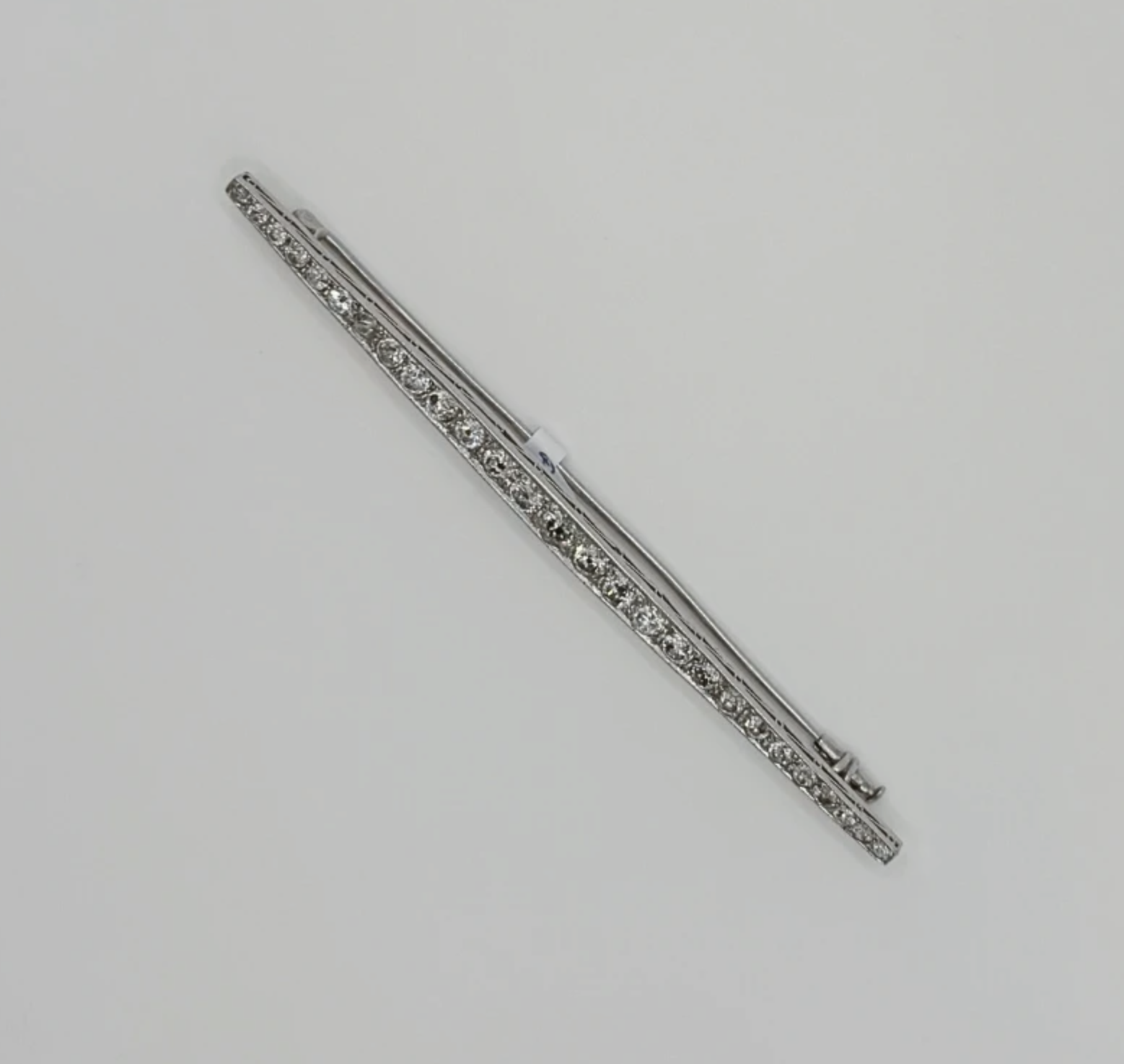 Broche Platine style "Art déco" Sertie de 27 Diamants – Image 2