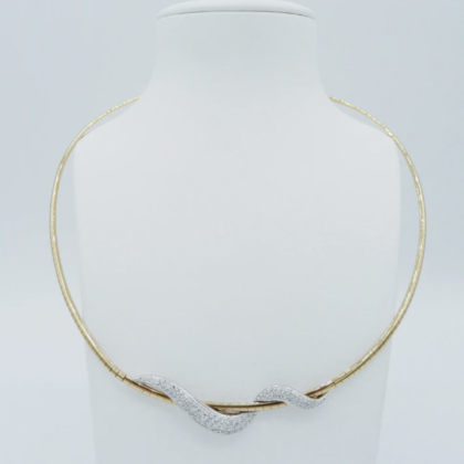 Collier Or Tour de cou 42 cm sertie de pavage de diamants