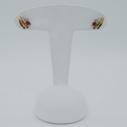 Boucles d'oreilles or jaune et blanc 18 carats sertie de Rubis