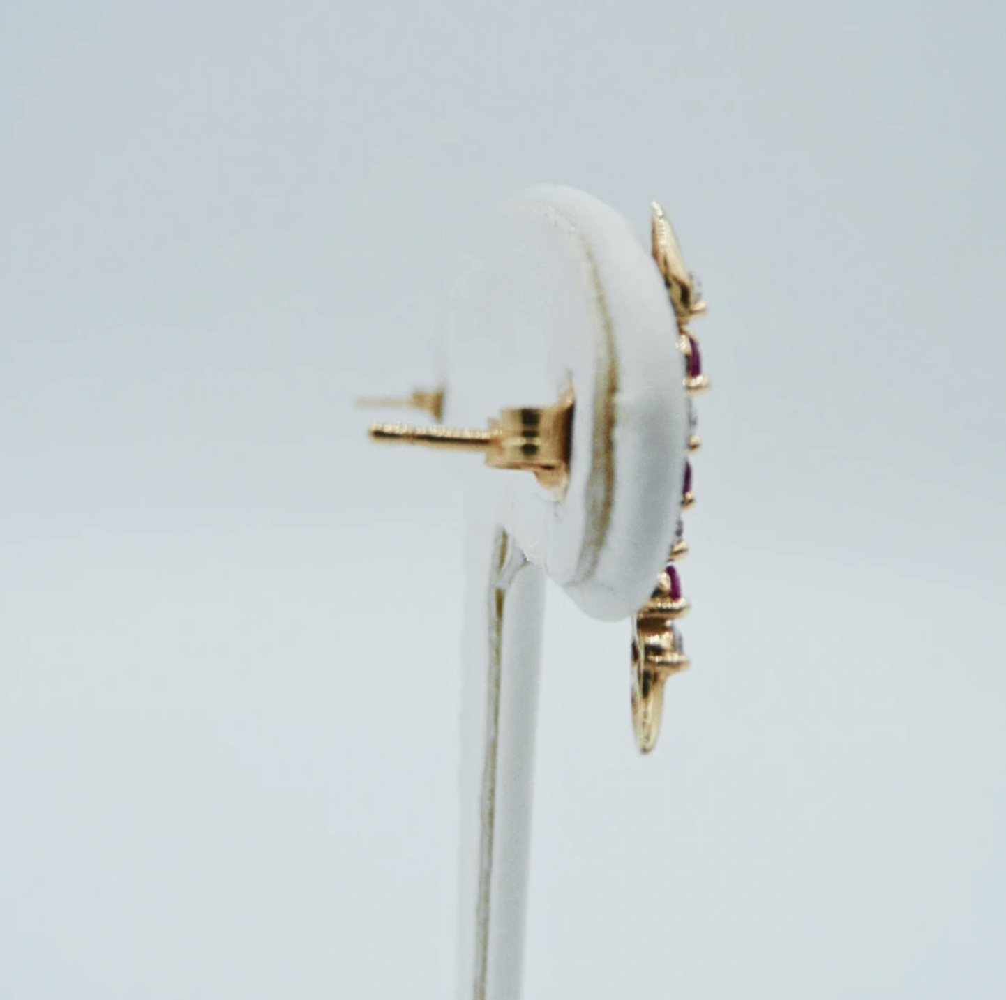 Puces d'oreilles Or Jaune Oxydes de Zirconium et pierres rose – Image 4