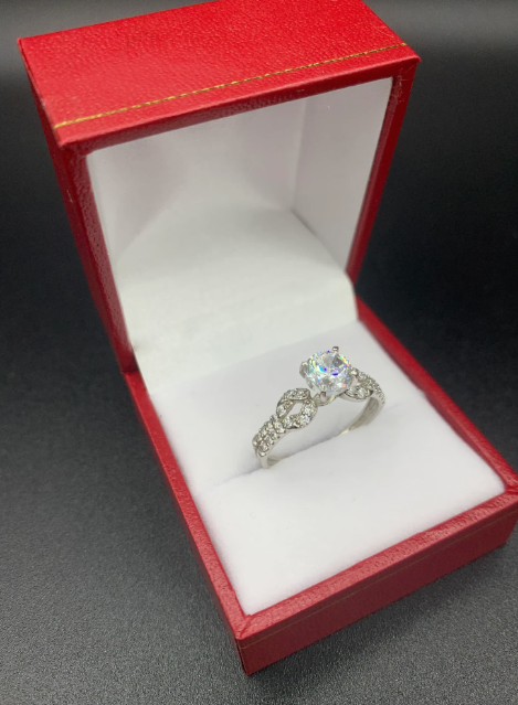 Bague Or blanc 18 Carats sertie de Pierres blanches – Image 4