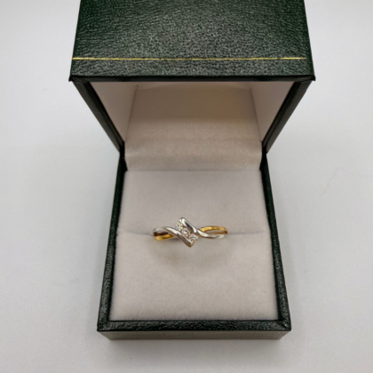 Alliance Or jaune et blanc 18k sertie de 3 diamants
